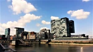 Bürogebäude
